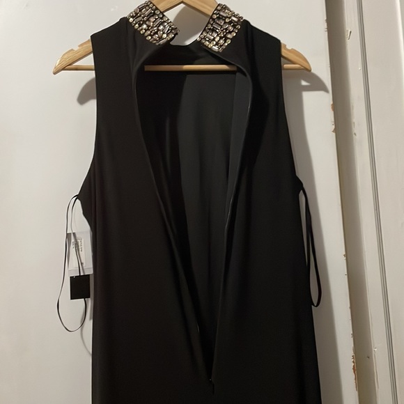 Long Elegant Black Dress with open leg, turtle neck with plastic jewels - Picture 5 of 5